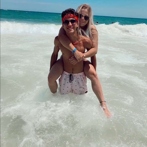 Meet your Posher, Payton - Picture 3 of 5